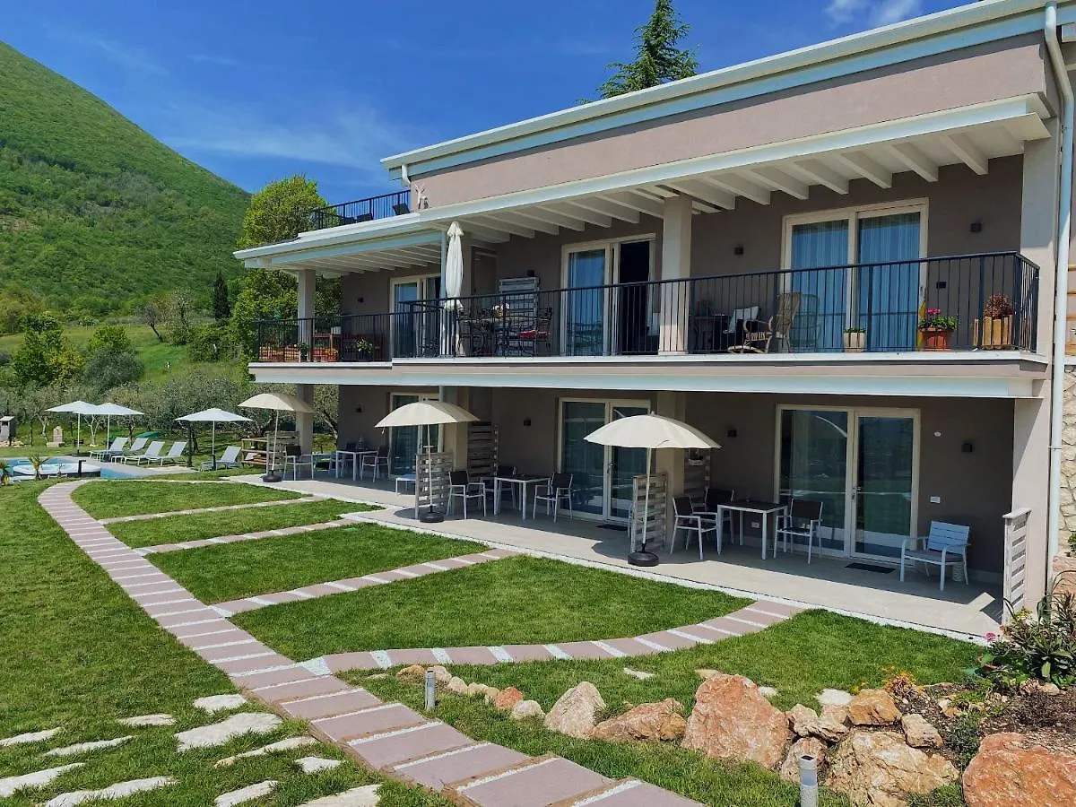 Villa Nina - Apartments & Relax Caprino Veronese